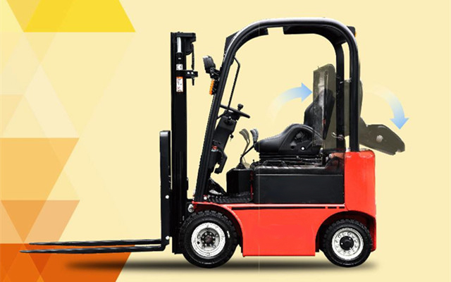 Electric forklift