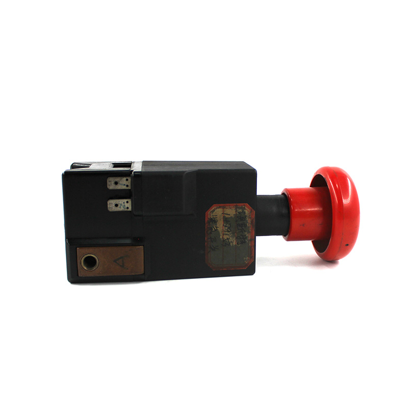 OEM&Alt Quality Forklift Spare Parts Hyster 1479153 Emergency Stop Switch (Electric Diesel)