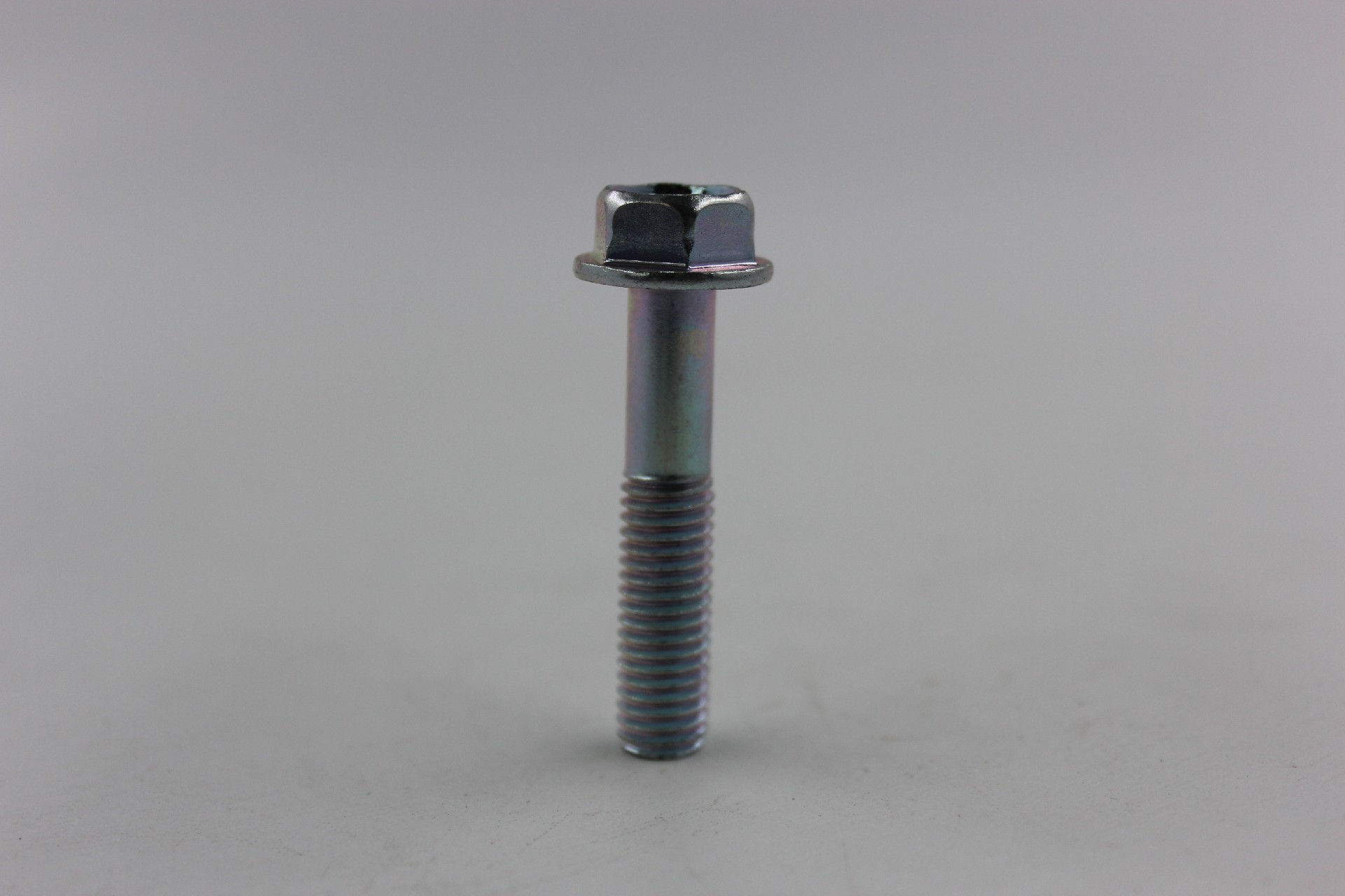 OEM&Alt Quality Forklift Spare Parts Yanmar ym26106-080402 Hexagon Head Bolt (Electric Diesel)