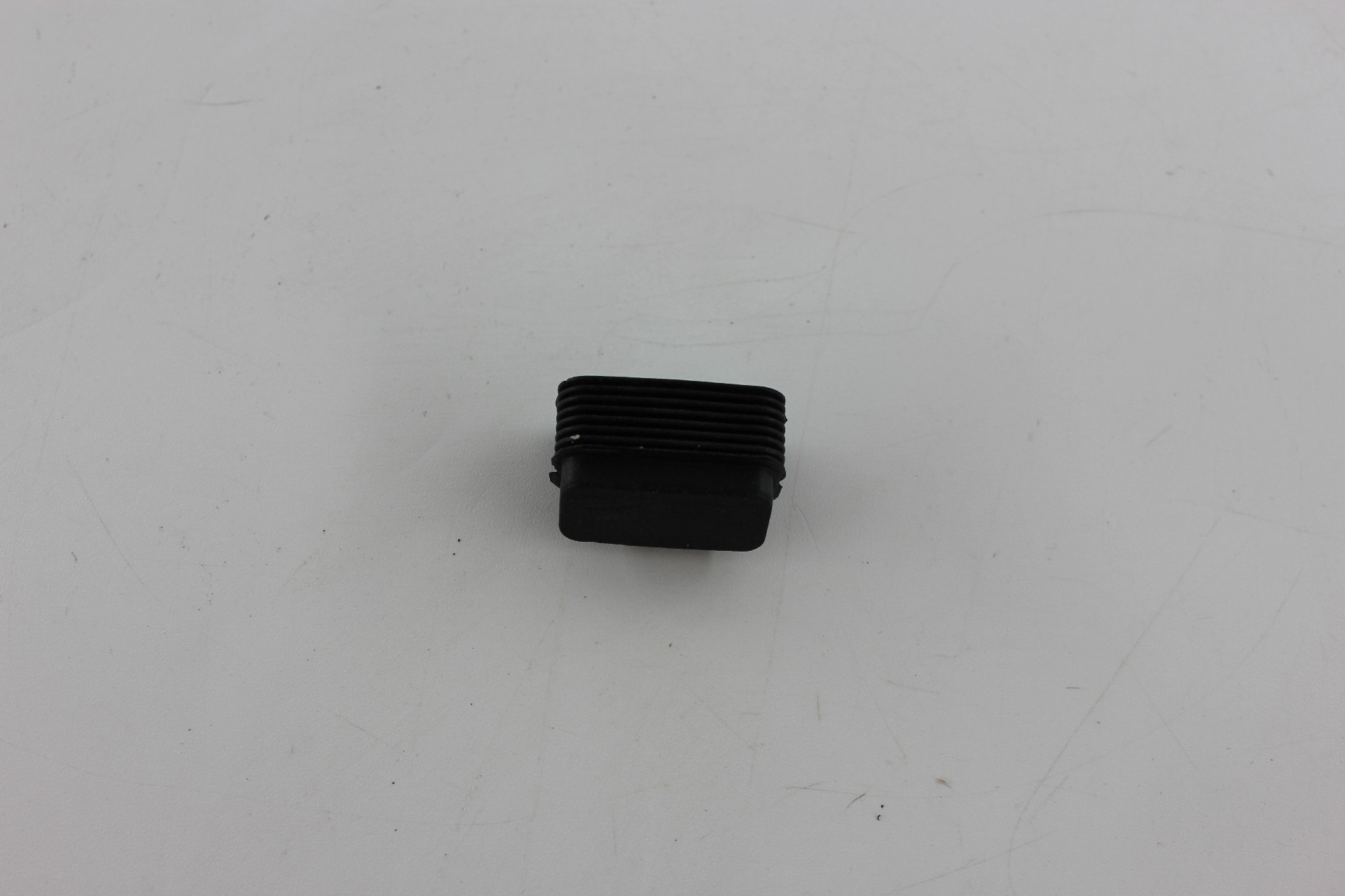 OEM&Alt Quality Forklift Spare Parts Bt 243952 Buffer (Electric Diesel)