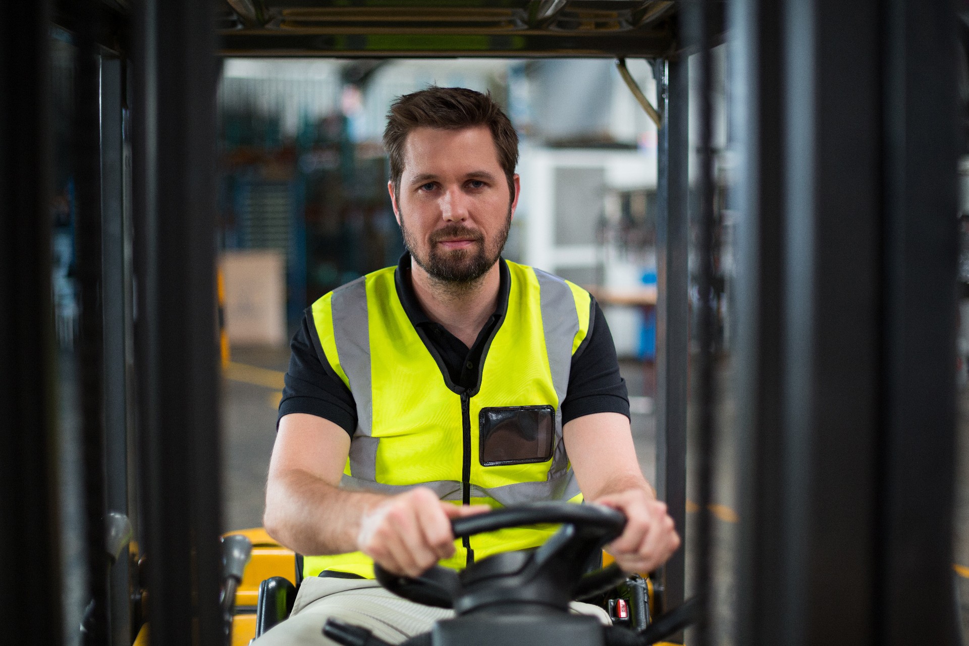 Precautions for operating electric forklifts (Ⅱ)