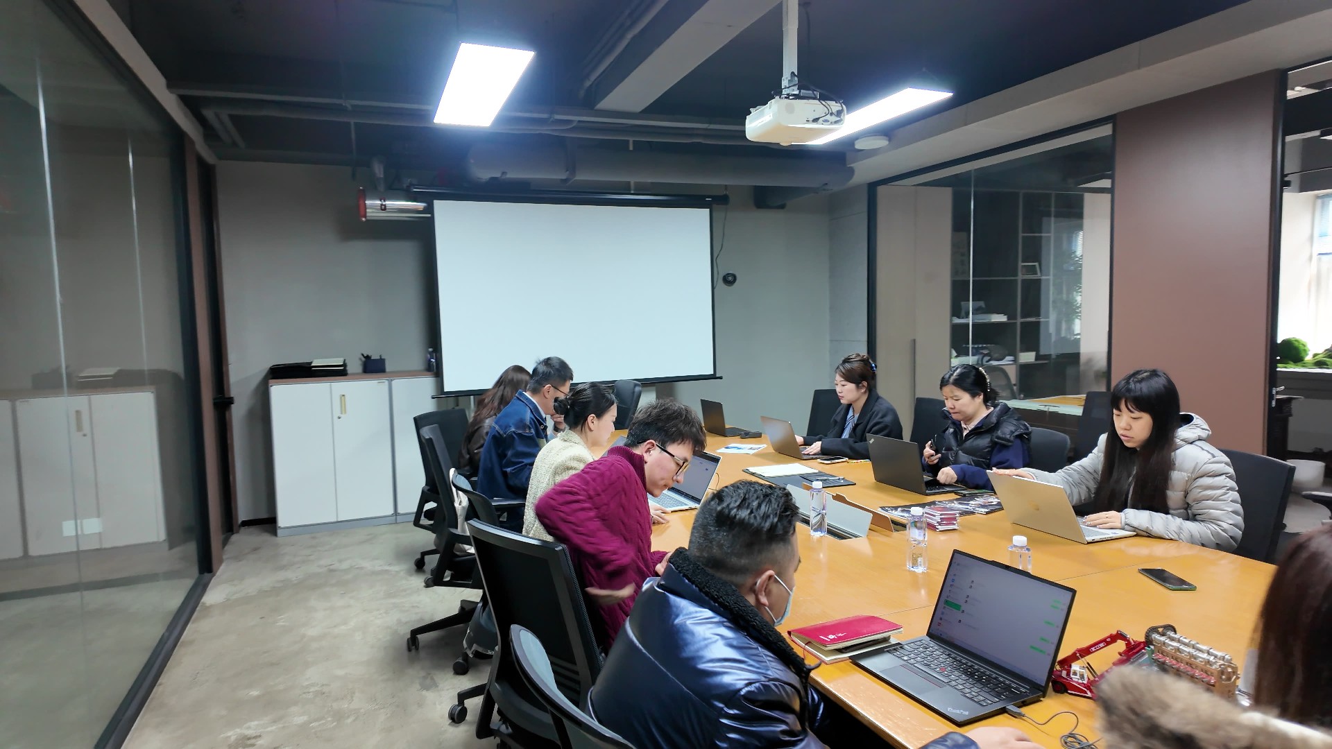 Toomotoo Partners with Alibaba.com to Elevate Global Forklift Parts Solutions & Customer Experience