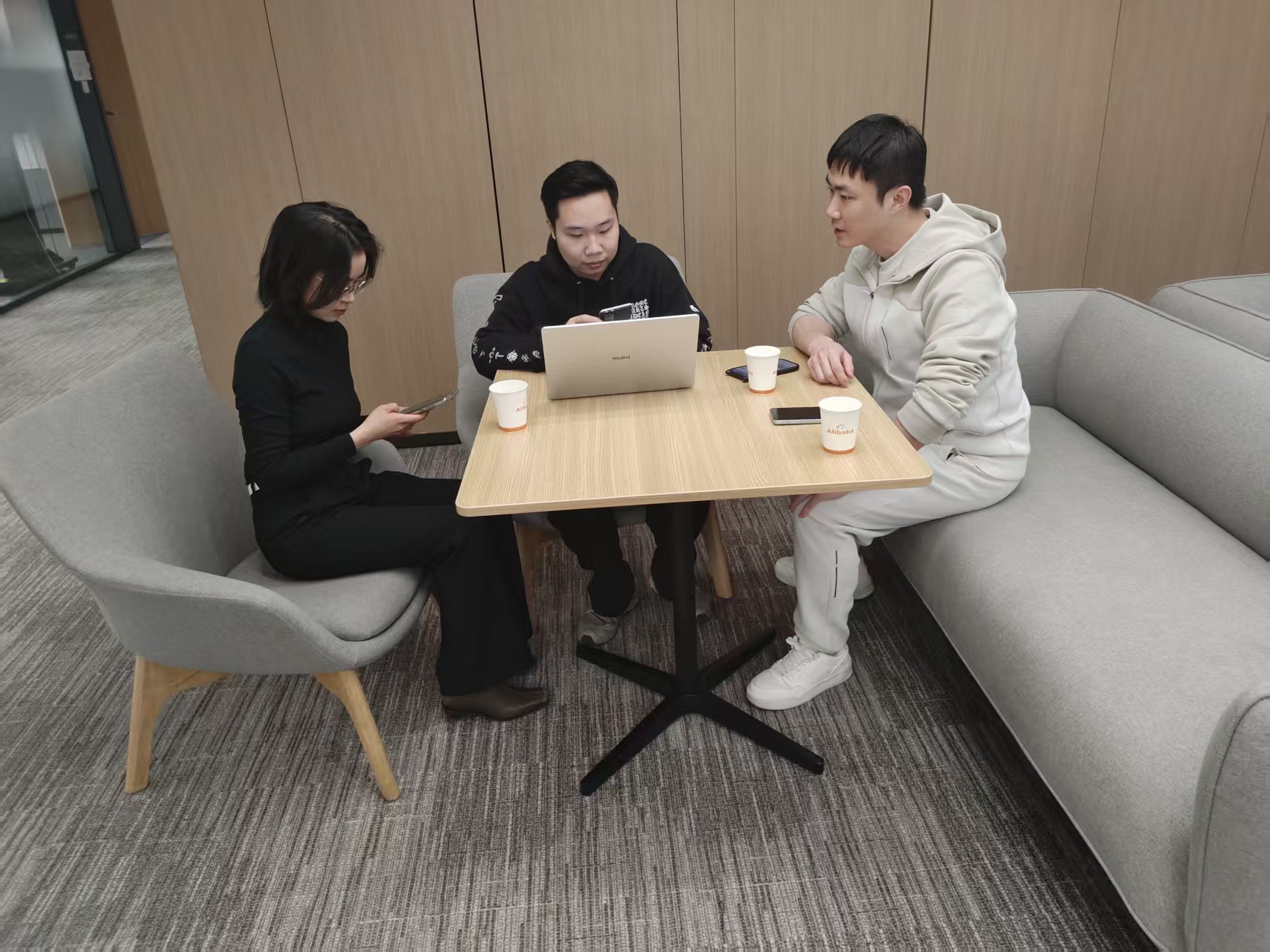 Toomotoo Partners with Alibaba.com to Elevate Global Forklift Parts Solutions & Customer Experience